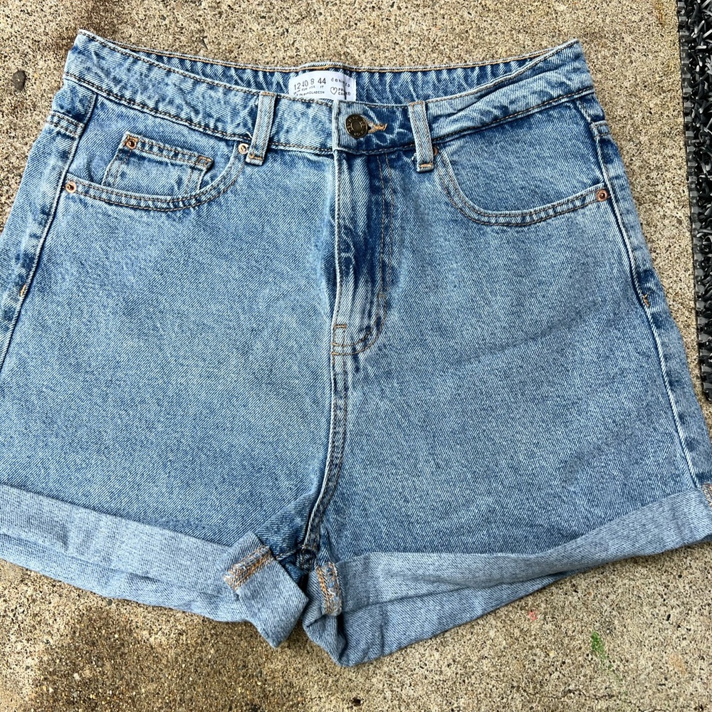 Light blue denim high waisted shorts, size 8.